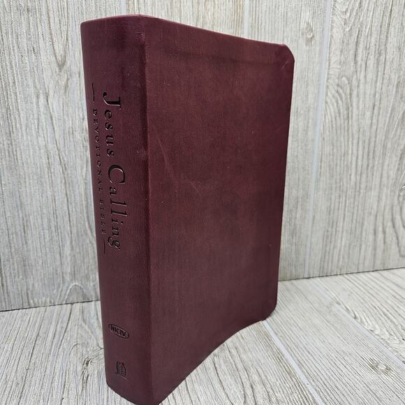 Jesus Calling Devotional Bible NKJV Thomas Nelson Brown‎ Leather Hardcover Gift - Picture 1 of 12